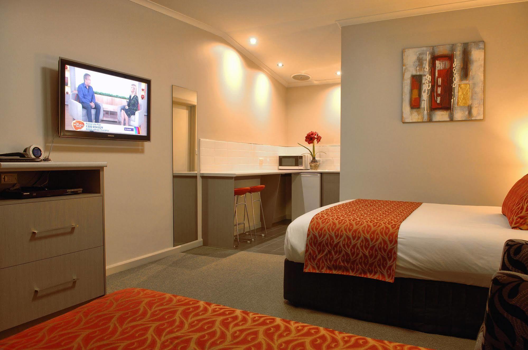 Tower Motor Inn Mount Gambier Bagian luar foto
