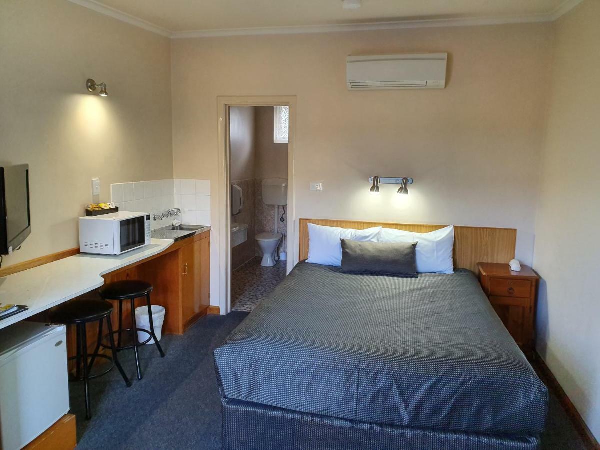 Tower Motor Inn Mount Gambier Bagian luar foto