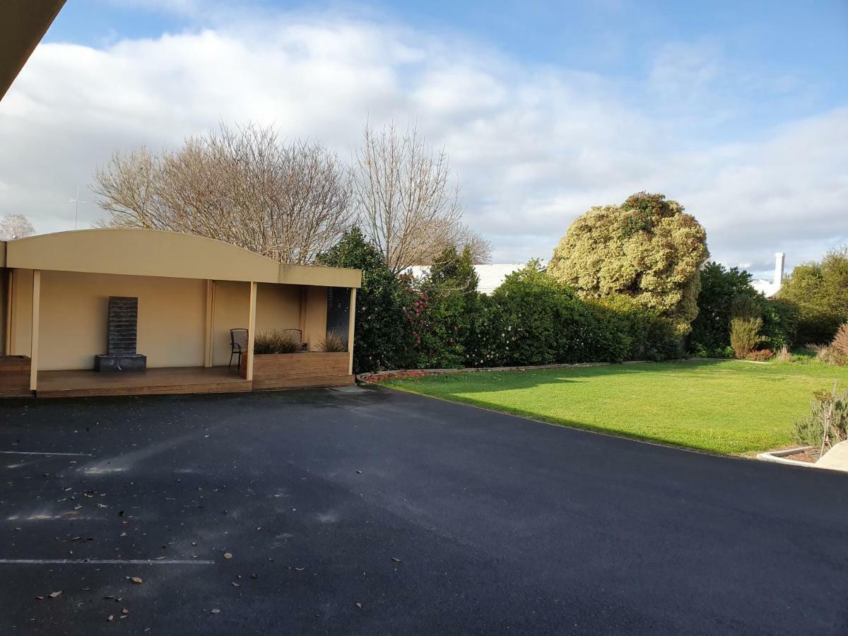 Tower Motor Inn Mount Gambier Bagian luar foto