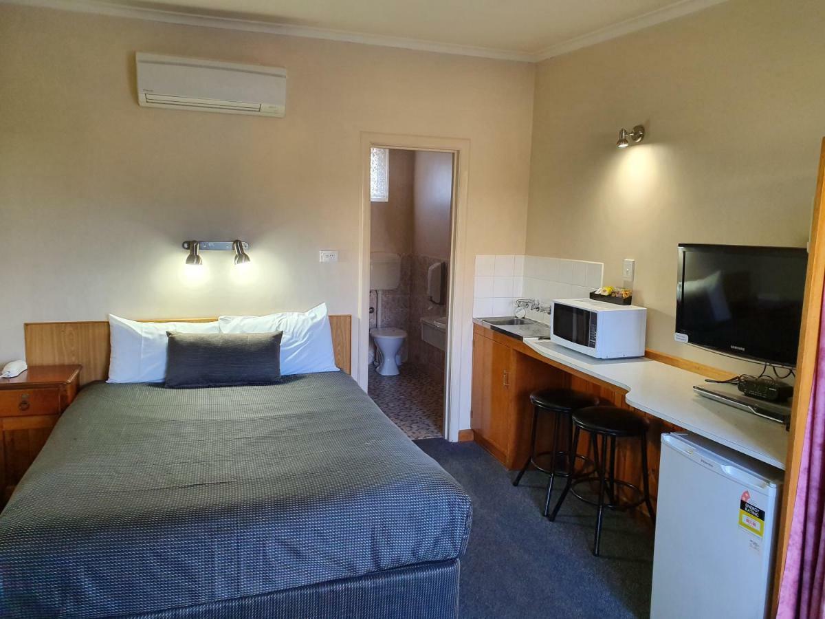 Tower Motor Inn Mount Gambier Bagian luar foto