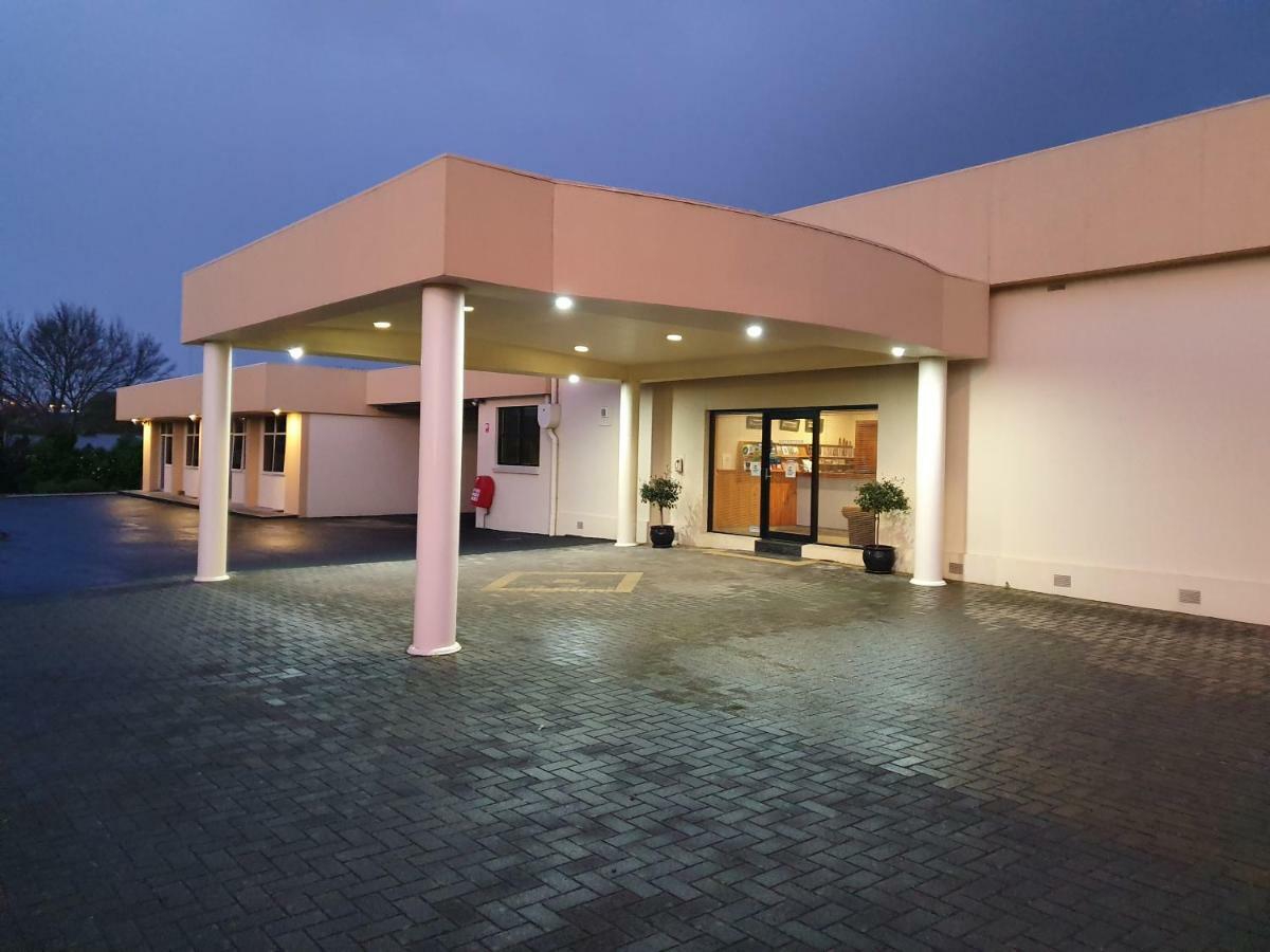 Tower Motor Inn Mount Gambier Bagian luar foto